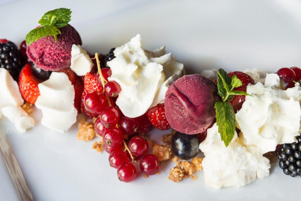 Logis-Hotel-Restaurant La Gentilhommiere アルトル エクステリア 写真