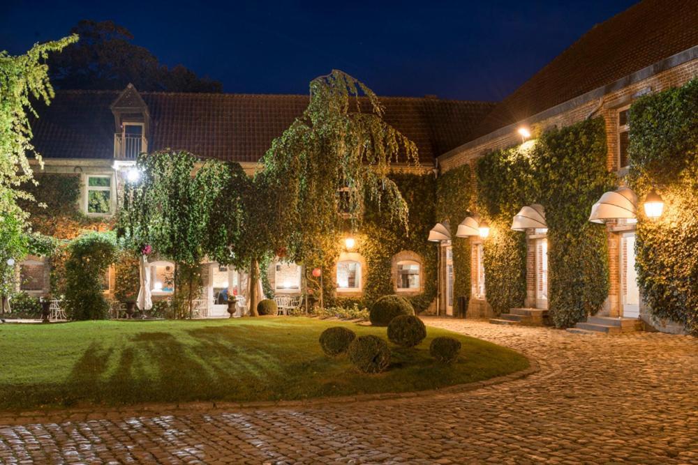 Logis-Hotel-Restaurant La Gentilhommiere アルトル エクステリア 写真